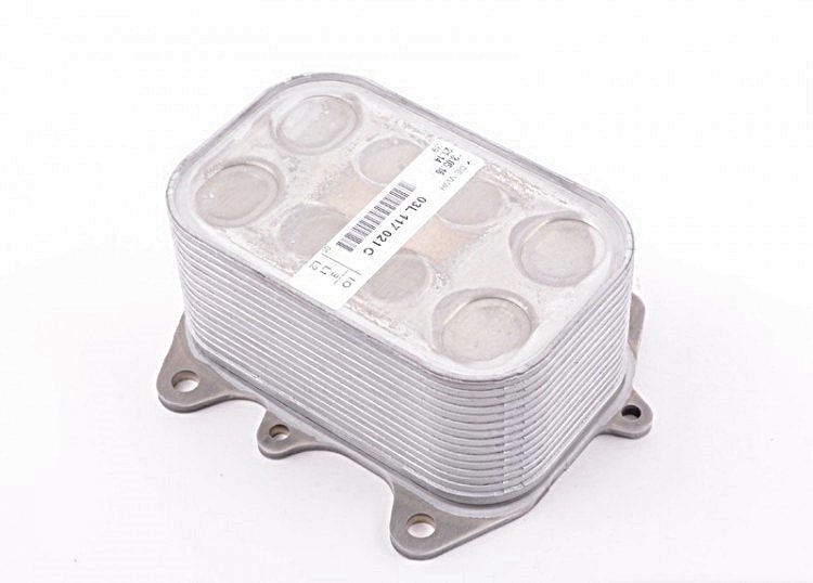Volkswagen Passat 2011-2014 Model Arası Motor Yağ Soğutucu
