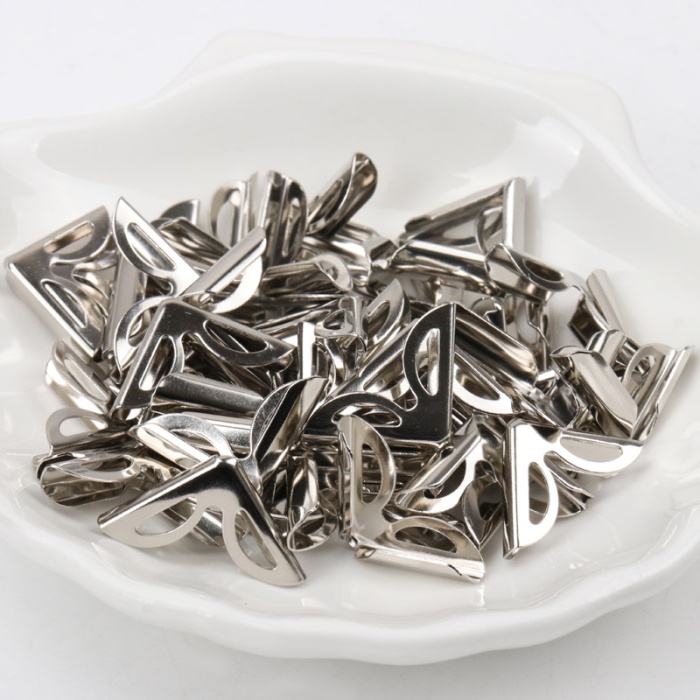 50 Gram (85-95) Adet Kitap Köşesi Köşebent Metal Gümüş Renk Yasin Kuran Köşe Kaplaması
